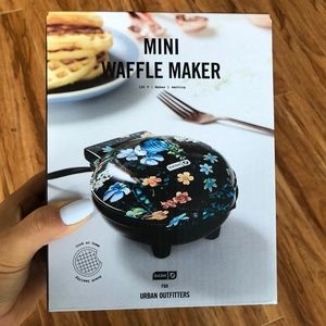 Mini Waffle Maker